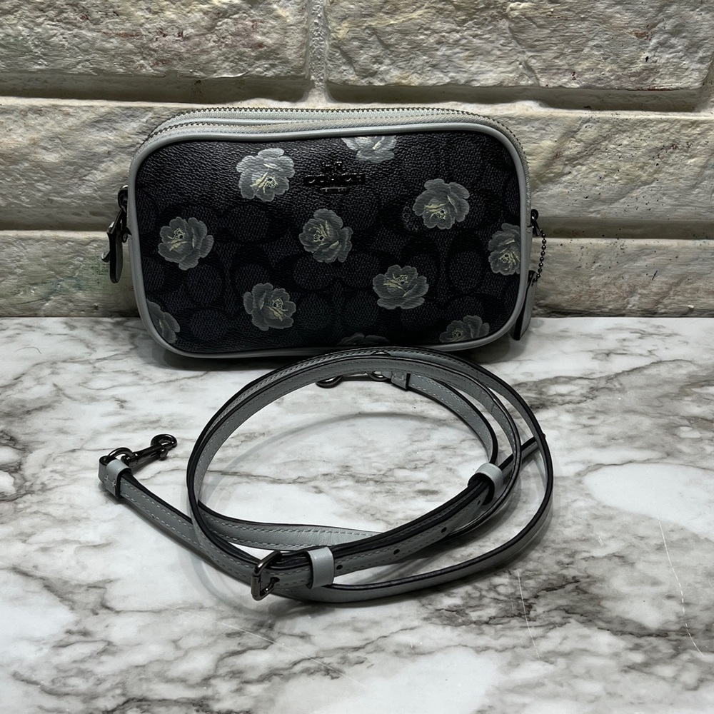 Coach Double Zip Signature Rose Crossbody Clutch